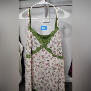 Floral Lace Trim Nightgown - Green and Cream